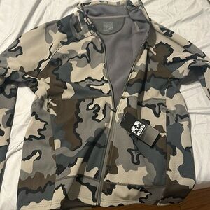 KUIU Peloton 240 zip jacket